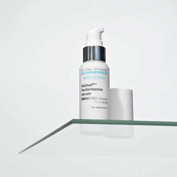 Dr. med. Schrammek Retinol Performance Serum -retinoliseerumi epäpuhtauksien ja ikääntymisen merkkien hoitoon